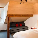 Koncept Loeie Hotel 2*