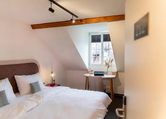 Koncept Loeie Hotel 2*